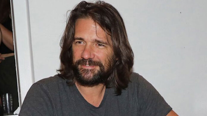 χολεβς