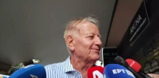 Ο πατέρας του Στέφανου Κασσελάκη προβλέπει νίκη του γιου του από την πρώτη Κυριακή