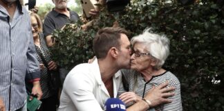 Ο Στέφανος Κασσελάκης μπροστά με 57% έναντι της Αχτσιόγλου στο 50% των αποτελεσμάτων