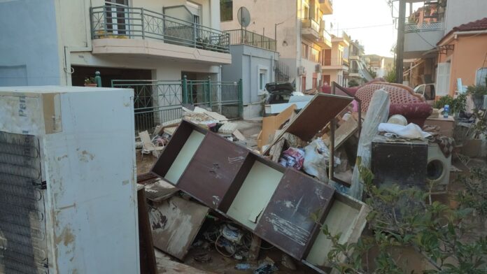 Oikoskeyes P Limenarxeio 4