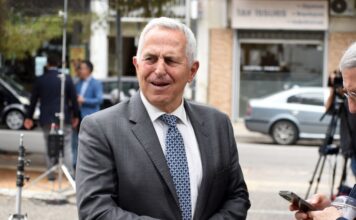 Ο Ευάγγελος Αποστολάκης εντάσσεται στο ΠΑΣΟΚ – Κασιμάτη και Κοροβέση οι επόμενες μεταγραφές