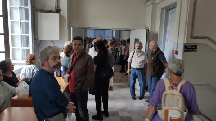 ΠΟΛΙΤΕΣ ΔΙΚΑΣΤΗΡΙΑ