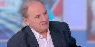 Χαμός με Τζουμάκα στο στούντιο του ΣΚΑΙ – «Ξέρω ποιος έχει την εξουσία στη χώρα, έφυγα με ξύλο από υπουργείο»