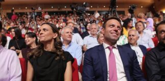 Ομάδα Αχτσιόγλου: «Ο Κασσελάκης διαλύει τον ΣΥΡΙΖΑ»