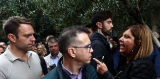 Διαδηλώτρια σε Κασσελάκη: «Η Αριστερά πρέπει να σκύψει το κεφάλι στον λαό που έχει προδώσει»