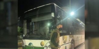 Πέταξαν μολότφ σε λεωφορείο εν κινήσει (βίντεο)