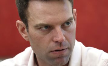 Κασσελάκης για Τέμπη: Ο κ. Μητσοτάκης να μην οχυρωθεί πίσω από το νόμο περί ευθύνης υπουργών