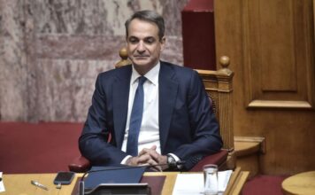 Μητσοτάκης: Το νομοσχέδιο για τα ομόφυλα ζευγάρια αναγνωρίζει νομικά μια πραγματικότητα