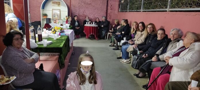 ΕΣΤΑΥΡΩΜΕΝΟΣ ΣΥΝΑΝΤΗΣΗ
