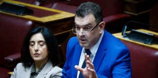 Ο βουλευτής της Νίκης με τους καλικάντζαρους ξαναχτυπά: Οι πιστοί φιμώνονται και μοιράζουν σφαλιάρες ακόμα και μέσα στην Εκκλησία