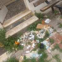 plakostrotos dromos konta stin evaggelistria
