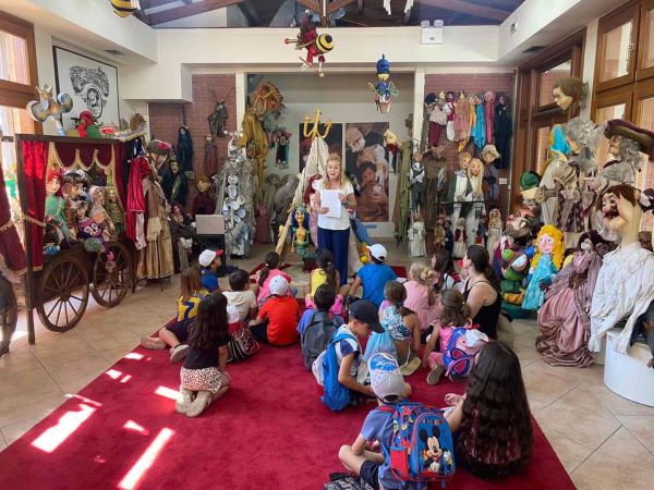 Kataskinosi stin Poli-Tiritompa