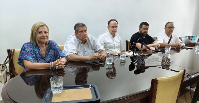 ERIMELHTHRIO EPAGGELMATIKOI FOREIS