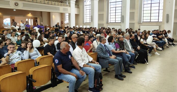 MAGHTES TYFLOI EKDHLOSH2