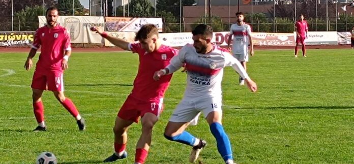 Στιγμιότυπο από τον αγώνα Κοζάνη-ΑΟ Τρίκαλα/sportrikala.gr