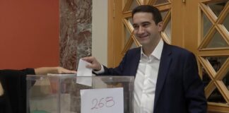 Ψήφισε ο Κατρίνης – «Να δημιουργήσουμε ένα ΠΑΣΟΚ ισχυρό»