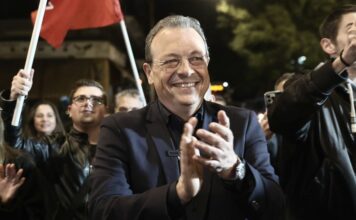 Τα κομμάτια του ΣΥΡΙΖΑ μαζεύει ο Φάμελλος – Μοιράζει ρόλους και περιμένει τις επιλογές Πολάκη