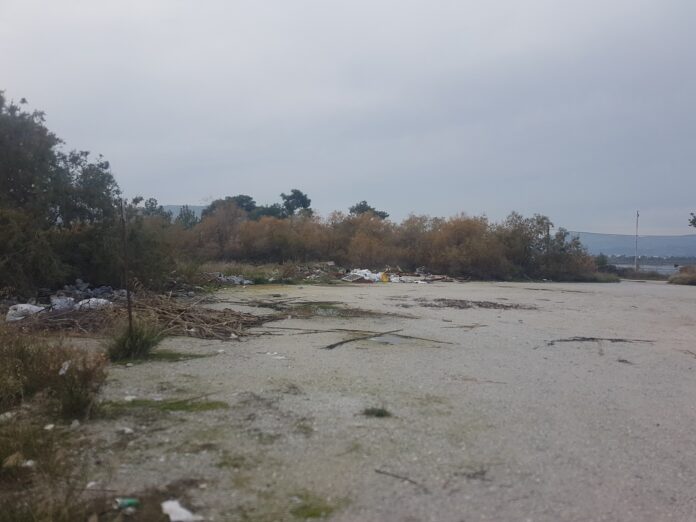 volos pefkakia