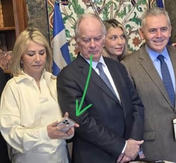 471676022_10212613267043567_3074543747851589142_n-1-768x1024