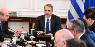 Πού ποντάρει η ΝΔ για δημοσκοπική ανάκαμψη και το «αγκάθι» της ακρίβειας που παραμένει