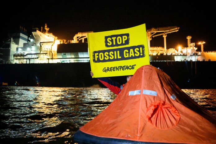 Protest against Liquefied Natural Gas Imports in BrunsbüttelProtest gegen Flüssiggas-Import
