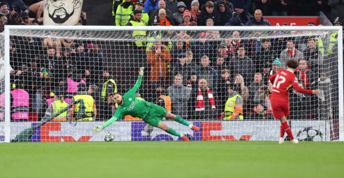 donaruma penalty johnes