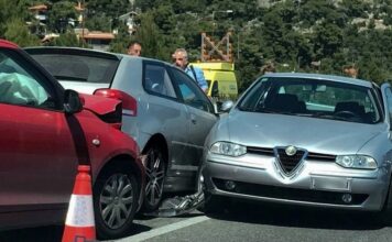 Τραυματίστηκε έγκυος έπειτα από σύγκρουση τριών αυτοκινήτων