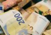 Επίδομα 300 ευρώ: Ποιοι χάνουν την ενίσχυση και ποιοι μπορεί να πάρουν περισσότερα