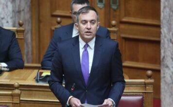 Το βιογραφικό του νέου υφυπουργού Εξωτερικών