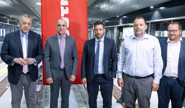 3349191-0338557037881352-53420185-614181-956593-701890498731943875-6690964981-640x375