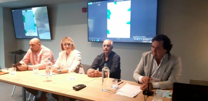 5661b9fa-047c-44c6-8aee-c0174dc9625c