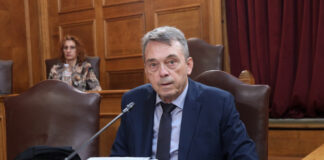 Δίκη ΟΠΕΚΕΠΕ: Νέα «πυρά» Γρηγόρη Βάρρα κατά Μάκη Βορίδη