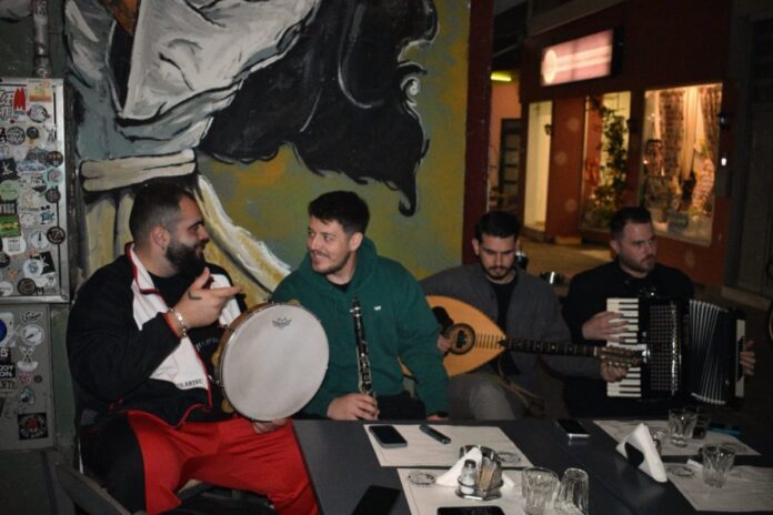 202511071621306009-1200x800