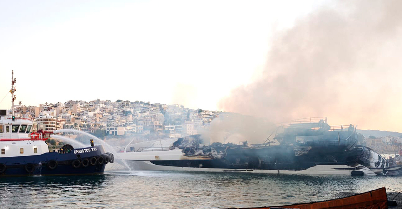 Από ξύλινο ιστιοφόρο που έκανε τουριστικά δρομολόγια ξεκίνησε η φωτιά που έκαψε και βύθισε 4 σκάφη (βίντεο) - Magnesia News