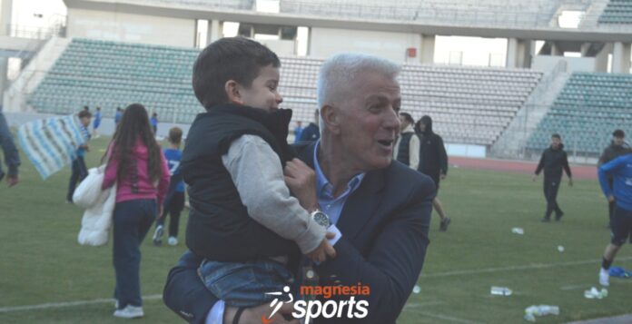 lakis bakalis me eggono