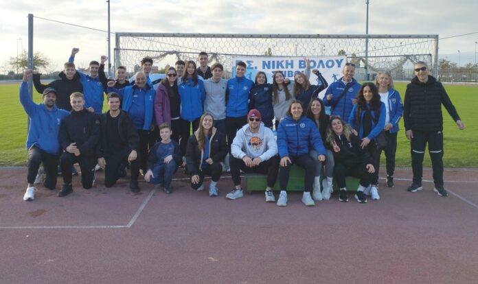 stivos synantisi akadimion