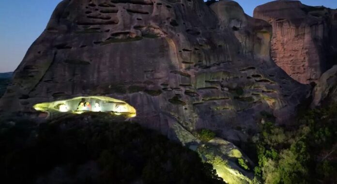 Fatni-mati-toy-theoy-1100x600