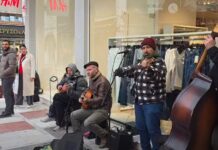 Σε εορταστικούς ρυθμούς η Ερμού στον Βόλο λίγο πριν την έλευση του νέου έτους (video)