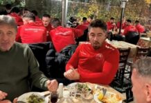 Δείπνο στο ποδοσφαιρικό τμήμα του Ολυμπιακού παρέθεσε ο Σ. Τζήμας