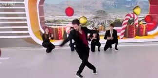 Το «Jingle Bells» έγινε… ζεϊμπέκικο: Δείτε τις φιγούρες που έβαλε χορευτής