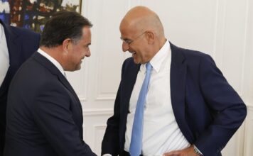 «Καρφιά» Γεωργιάδη για Δένδια