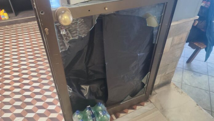 PSILIKATZIDIKO DIARRIKSI 2