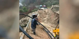 Ανεμοστρόβιλος ισοπέδωσε πτηνοτροφική μονάδα με 30.000 κοτόπουλα στα Ιωάννινα
