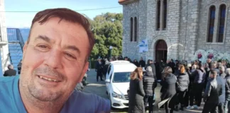 Βουβός ο πόνος στο τελευταίο «αντίο» στον 50χρονο που δολοφονήθηκε από τον φίλο του