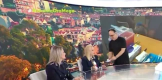 Η Ματίνα Παγώνη πήρε μαντηλάκια στον «αέρα» και δείτε τι έκανε (βίντεο)