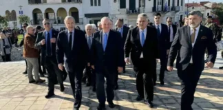 Μήνυμα Καραμανλή από Καλαμάτα: «Να ακούμε τους πιο έμπειρους, αντί να τους διαγράφουμε»