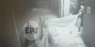 Αστυνομικός διέσωσε ηλικιωμένο ζευγάρι από τα ορμητικά νερά – «Δεν σας αφήνω» (βίντεο)