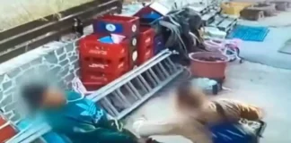 Βίντεο ντοκουμέντο με τον πατέρα να χτυπά τον 18χρονο γιο του έναν χρόνο πριν την πατροκτονία