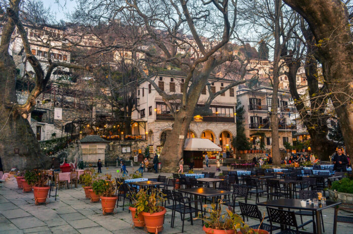 Makrinitsa,Greece,december,25,2015,-,The,Traditional,Village,Of,Makrinitsa