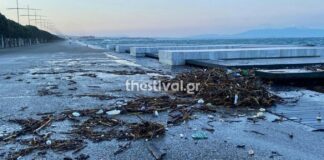 Ο Θερμαϊκός βγήκε στη στεριά από τους ισχυρούς ανέμους